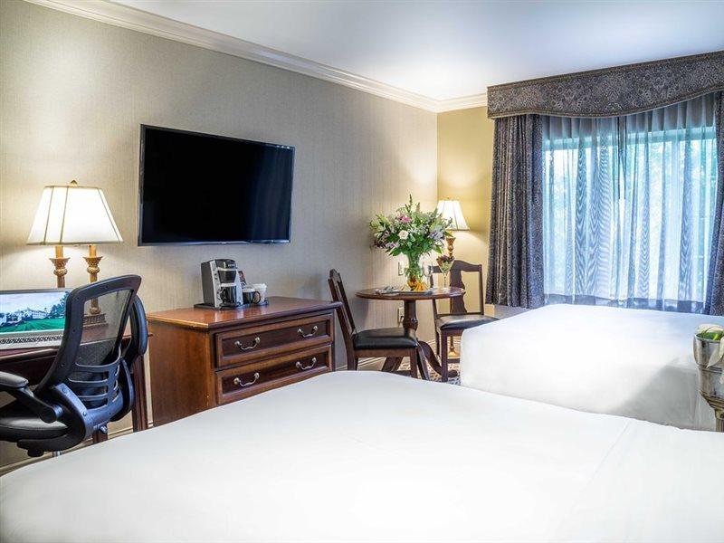 The Madison Hotel Мористаун Екстериор снимка