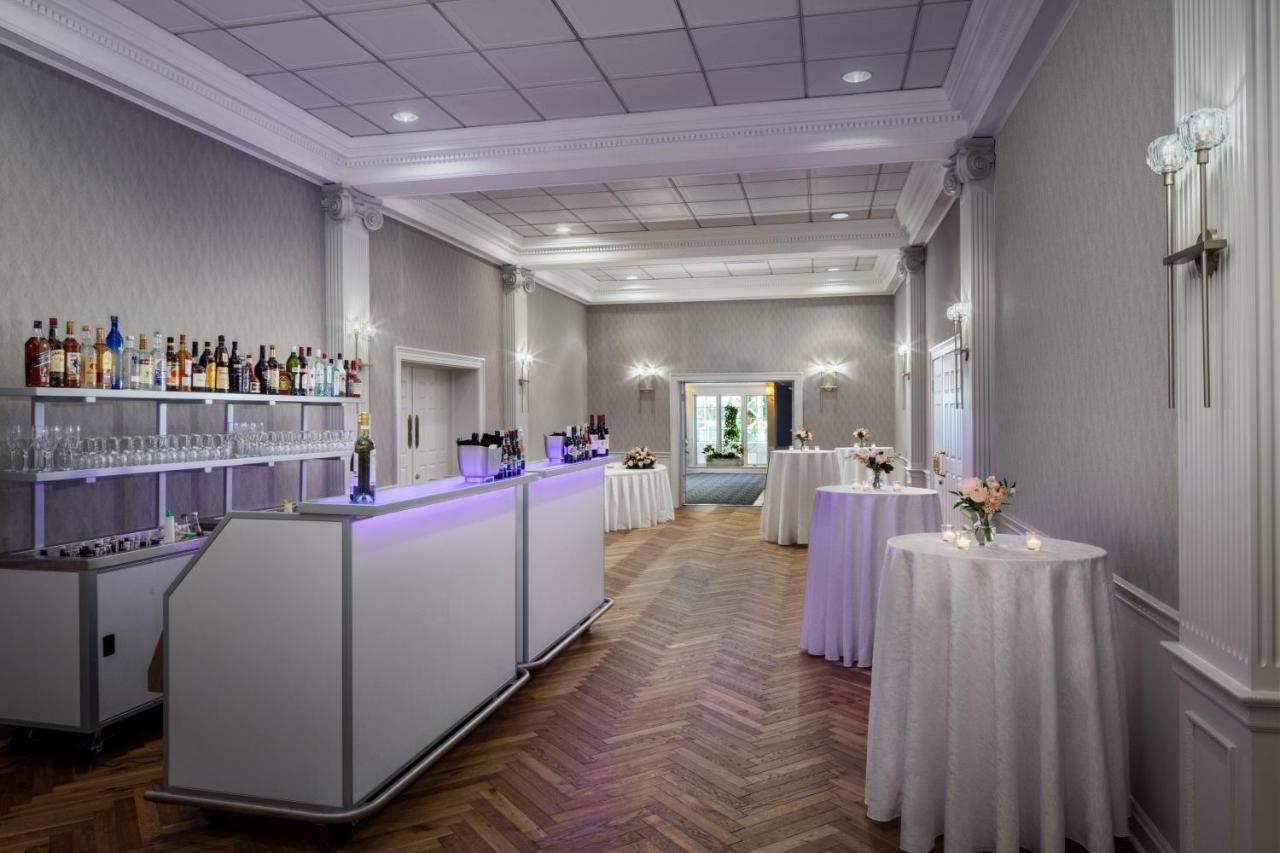 The Madison Hotel Мористаун Екстериор снимка