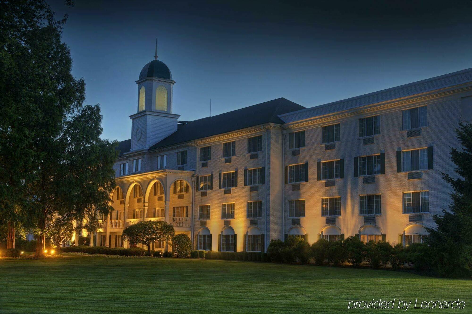 The Madison Hotel Мористаун Екстериор снимка